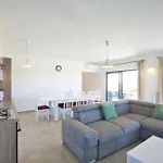 Klara, Beautiful And Secluded Close To The Feriehus Ubasico