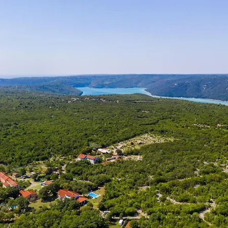 בית נופש Klara, Beautiful And Secluded Close To The *