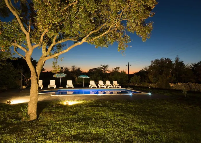 Klara, Beautiful And Secluded Close To The * Ubasico